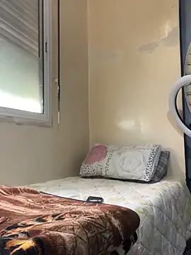 Yasar-Xxxl online show from February 2026 04:00:01 PM