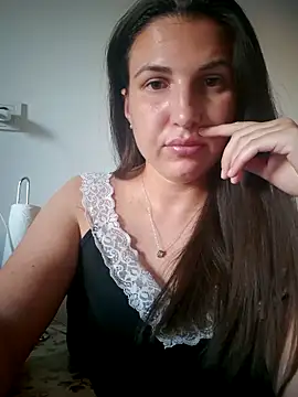 Snapshot of ElsMarya chatting on September 2025 03:24:02 PM ElsMarya online show from September 2025 03:24:02 PM