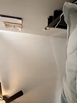 sarahkat86 online show from March 2026 12:20:02 PM