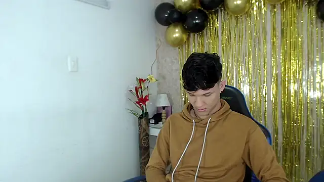 AustinPrice online show from October 2025 07:04:02 PM