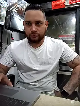 Catire10  online show from October 2025 01:56:02 PM