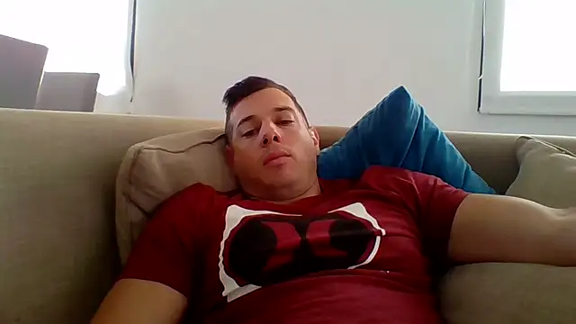 luca23millo90 online show from October 2025 05:46:02 PM