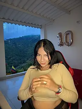 samanthahut1 online show from May 2026 11:02:01 PM