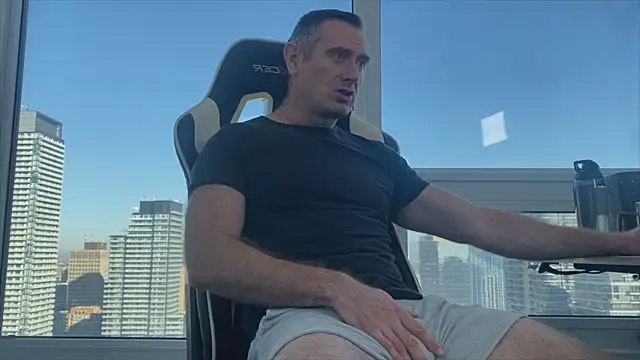 TheDonnyBasilisk online show from October 2025 01:30:01 PM