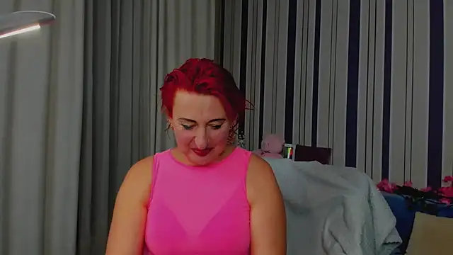 MilanaAlvis online show from November 2025 01:33:02 PM