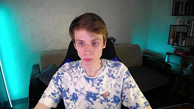 yes cute boy  online show from April 2026 09:49:01 AM