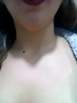 LINA-DALOUA online show from January 2026 08:45:02 PM