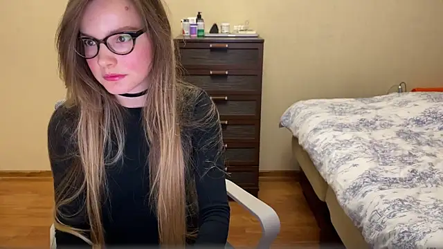 kaamelia online show from September 2025 06:57:01 PM