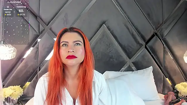 CoraimaSahin online show from February 2026 04:27:02 AM