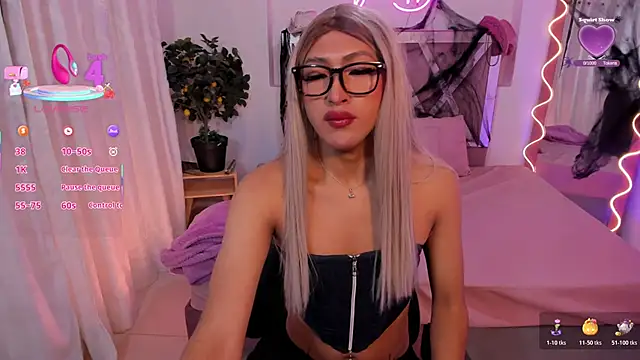 Snapshot of Shinedark_tay1 chatting on October 2025 02:52:01 AM Shinedark tay1 online show from October 2025 02:52:01 AM