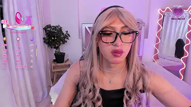 Snapshot of Shinedark_tay1 chatting on November 2025 02:55:01 AM Shinedark tay1 online show from November 2025 02:55:01 AM