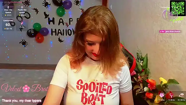 Snapshot of QueenInSilence chatting on October 2025 09:26:02 PM QueenInSilence online show from October 2025 09:26:02 PM