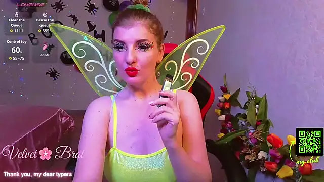 Snapshot of QueenInSilence chatting on October 2025 10:11:02 PM QueenInSilence online show from October 2025 10:11:02 PM