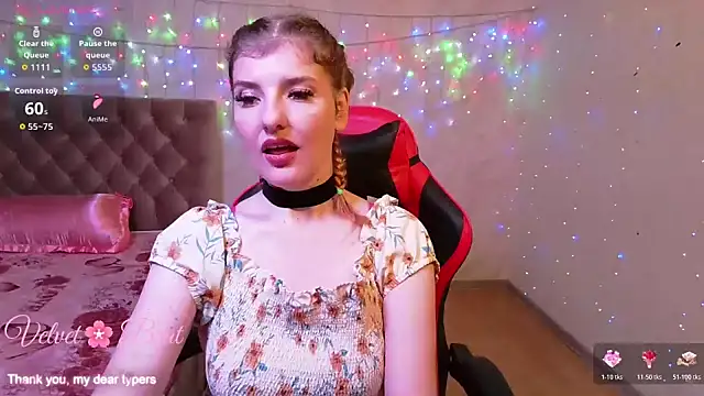 Snapshot of QueenInSilence chatting on November 2025 10:25:02 PM QueenInSilence online show from November 2025 10:25:02 PM