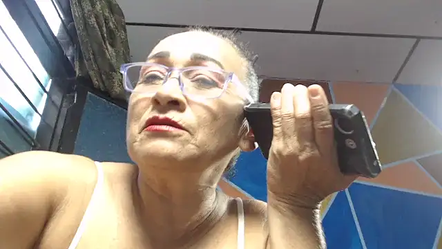 Snapshot of maggi_hotsson chatting on January 2026 10:12:02 PM maggi hotsson online show from January 2026 10:12:02 PM