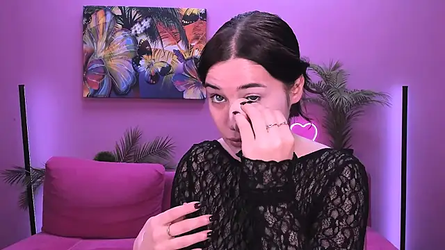 Snapshot of lil_angel_ chatting on November 2025 06:12:02 AM lil angel online show from November 2025 06:12:02 AM