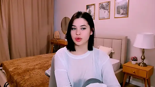 lil angel  online show from February 2026 02:16:02 PM