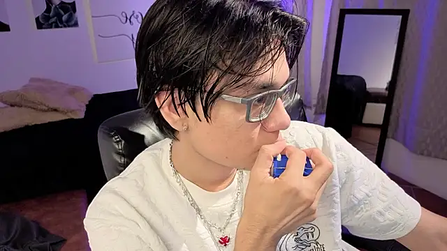 davoxer online show from March 2026 03:44:01 AM