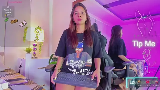 mia rousse25 online show from March 2026 04:23:01 PM