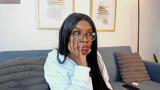 Coco joness online show from November 2025 02:40:02 PM