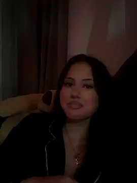 Snapshot of laylabliss chatting on September 2025 07:35:02 PM laylabliss online show from September 2025 07:35:02 PM