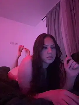 Snapshot of laylabliss chatting on September 2025 02:13:02 AM laylabliss online show from September 2025 02:13:02 AM