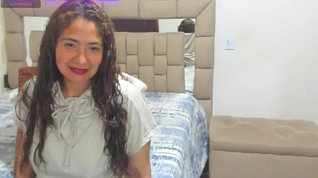 gabrielaponce11 online show from November 2025 12:11:02 AM