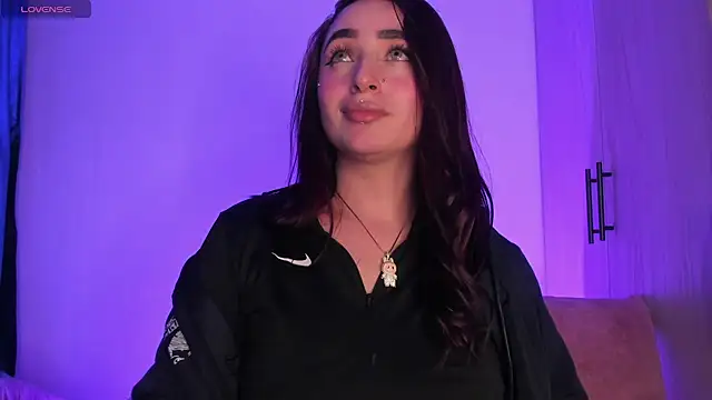 scarlett Collinss online show from November 2025 05:30:02 AM