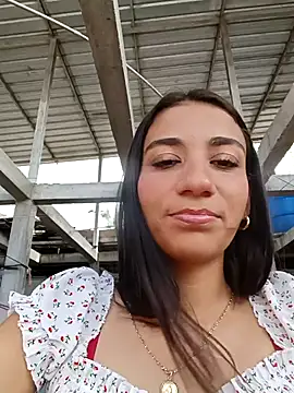 Snapshot of -juicy_ chatting on October 2025 08:52:01 PM -juicy online show from October 2025 08:52:01 PM