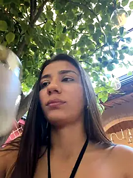 Snapshot of -juicy_ chatting on November 2025 09:58:01 PM -juicy online show from November 2025 09:58:01 PM