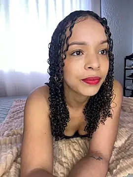 Yasmin777  online show from September 2025 06:11:02 PM