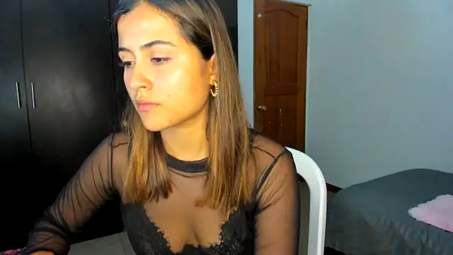 Snapshot of Ana__Pink chatting on October 2025 11:45:02 PM Ana  Pink online show from October 2025 11:45:02 PM