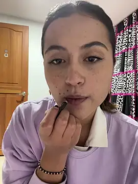Snapshot of Ana__Pink chatting on May 2026 12:27:02 AM Ana Pink online show from May 2026 12:27:02 AM
