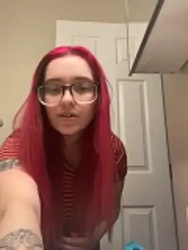 Snapshot of MommaBigTits24 chatting on March 2026 07:09:01 PM MommaBigTits24 online show from March 2026 07:09:01 PM