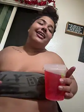 1n0nlythroat online show from February 2026 06:26:01 AM