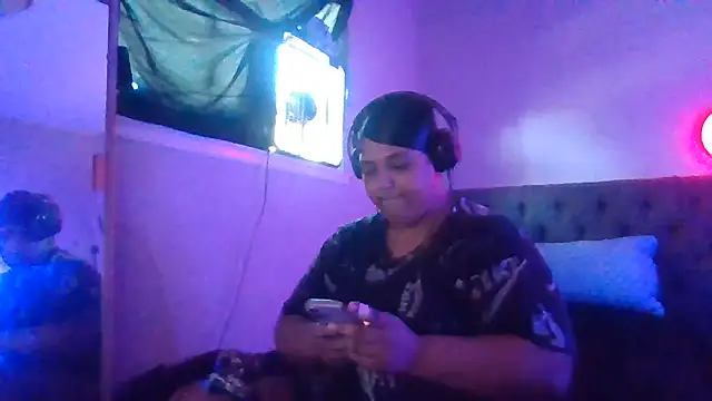 1n0nlythroat online show from June 2026 12:27:01 AM