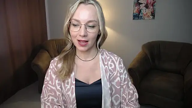 Ava Elior online show from June 2026 02:33:01 PM