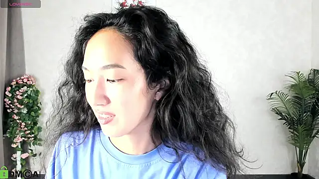 FlirtyAura online show from September 2025 03:43:01 AM