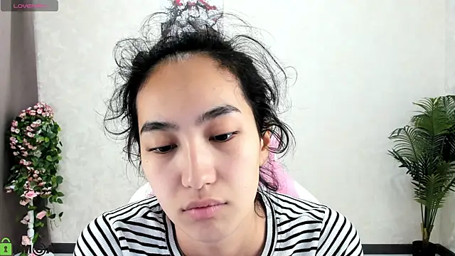 FlirtyAura online show from November 2025 01:49:02 AM