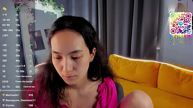 FlirtyAura online show from April 2026 12:06:01 PM