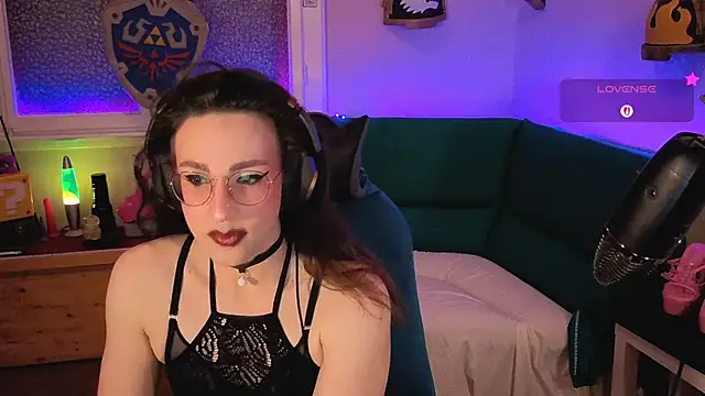 Snapshot of Zesty_Peach chatting on June 2026 10:47:02 PM Zesty Peach online show from June 2026 10:47:02 PM
