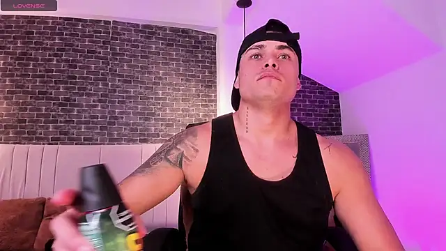 connorsmiith online show from February 2026 07:47:02 PM