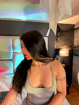 BellaFernandez   online show from November 2025 12:07:02 PM