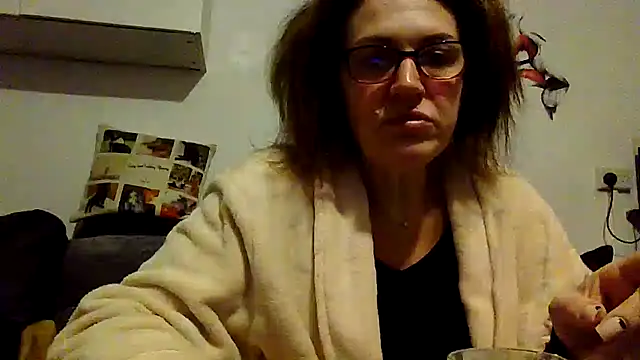 RubyyRosee online show from November 2025 06:56:02 AM