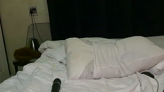 Ivysol online show from October 2025 08:48:02 PM