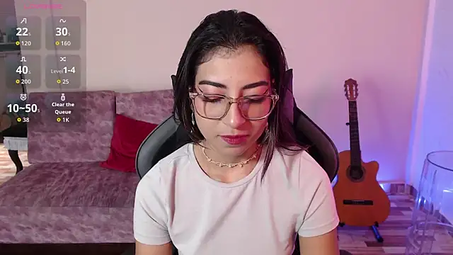 Susanahendrix online show from April 2026 06:19:02 PM