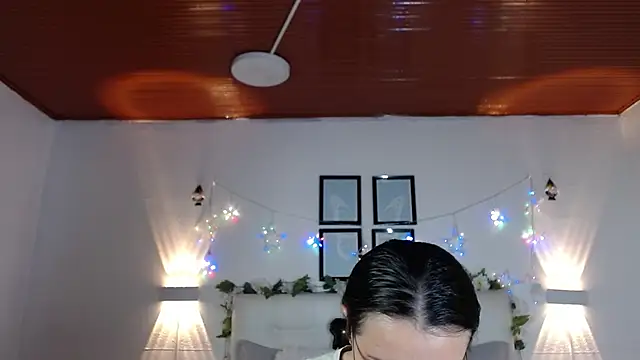 Megan 05  online show from February 2026 07:07:01 PM