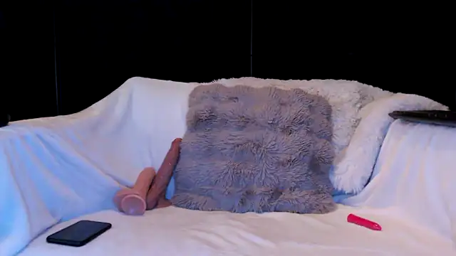 Zoe Fisher online show from October 2025 07:05:02 PM