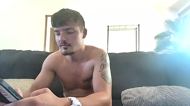 derekmontana2 online show from July 2026 10:53:02 PM