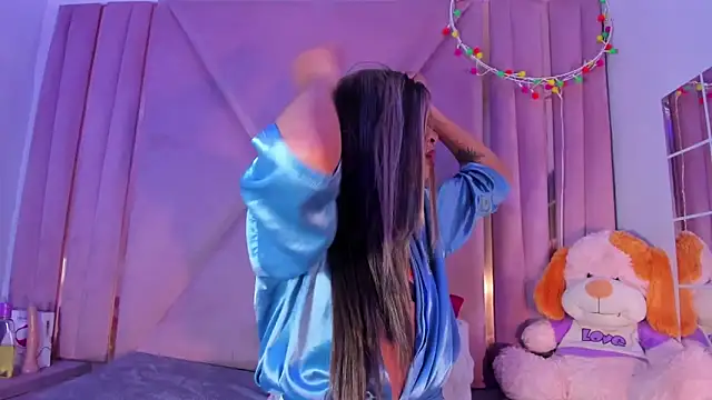 jazmin waked online show from April 2026 05:01:02 AM